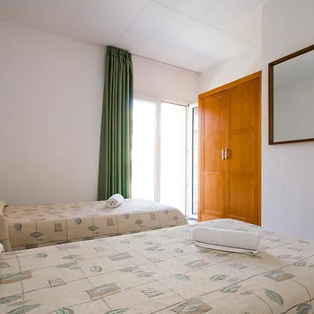 Lloret يوريت دي مار