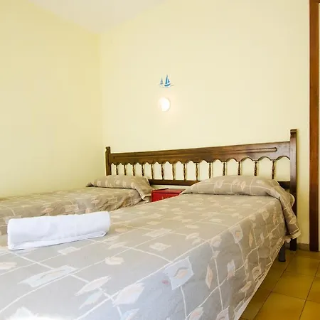 Casa de hóspedes Lloret 2*