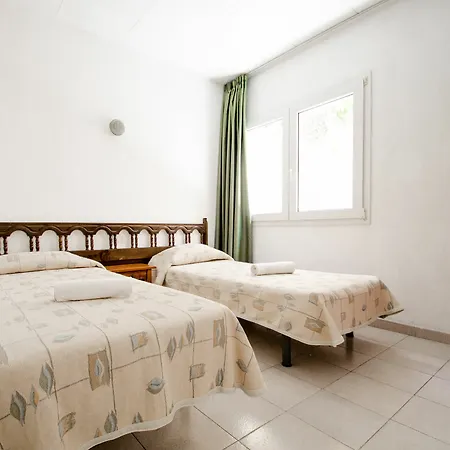 Casa de hóspedes Lloret 2*