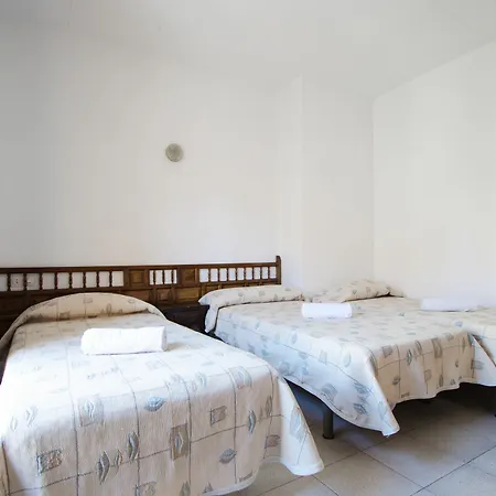 Casa de hóspedes Lloret 2*